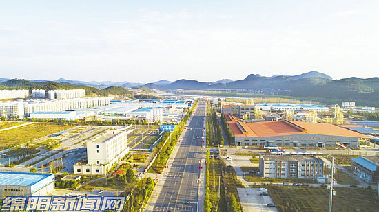 【盐亭米乐M6 米乐】瞄准“新赛道” 建强产业链(图1)